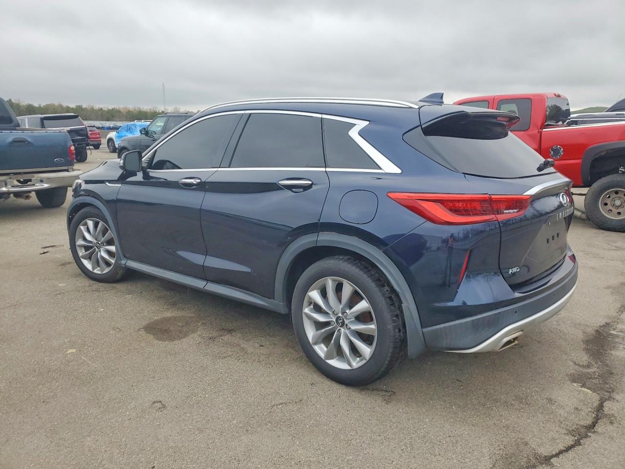 2020 Infiniti Qx50 VIN 3PCAJ5M37LF110617 photo 2