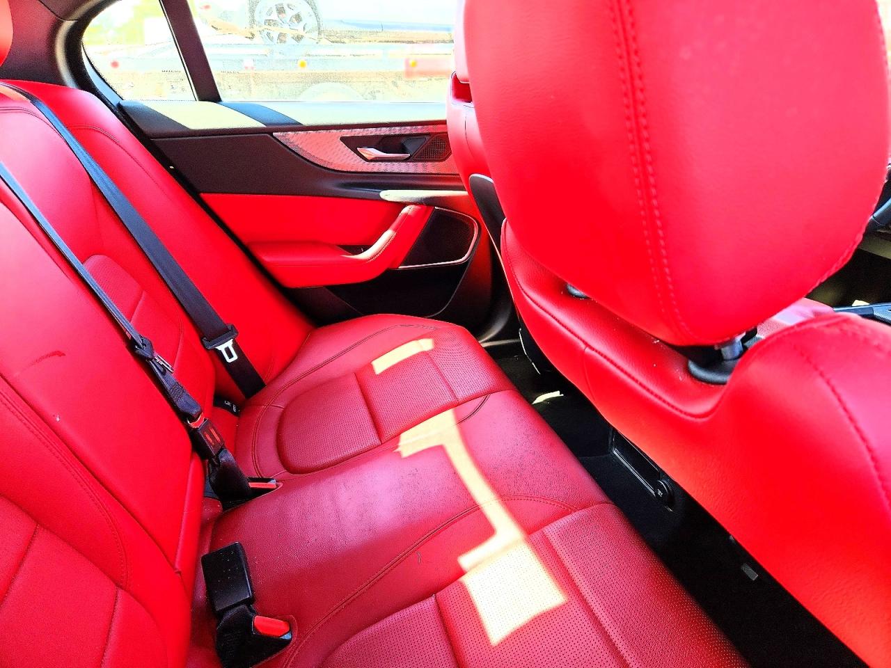 2020 Jaguar Xe VIN SAJAT4GX9LCP60390 photo 10