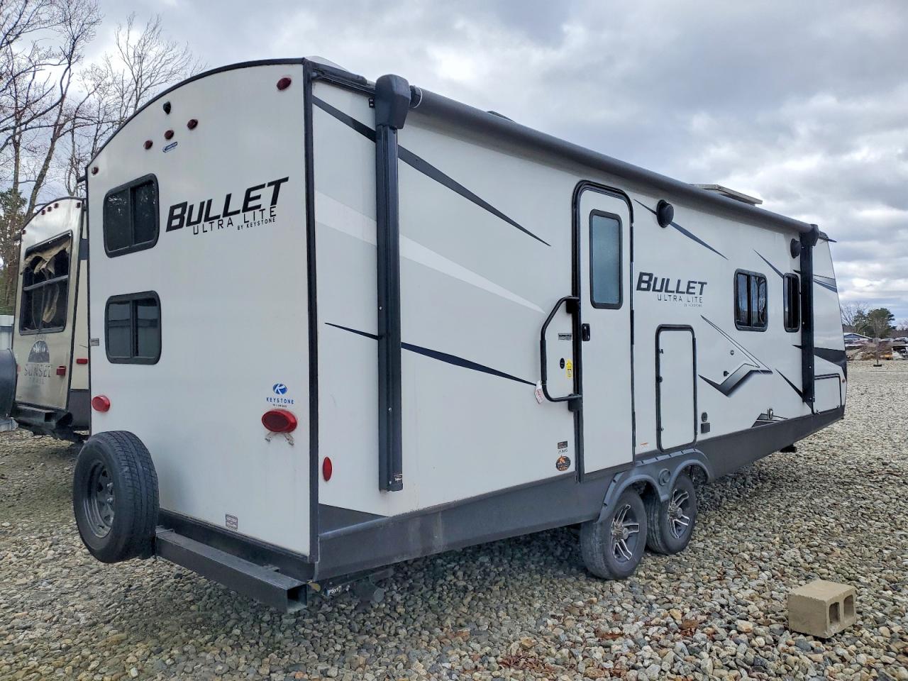 2022 KEYSTONE Bullet VIN 4YDTBLL27NT432691 photo 4