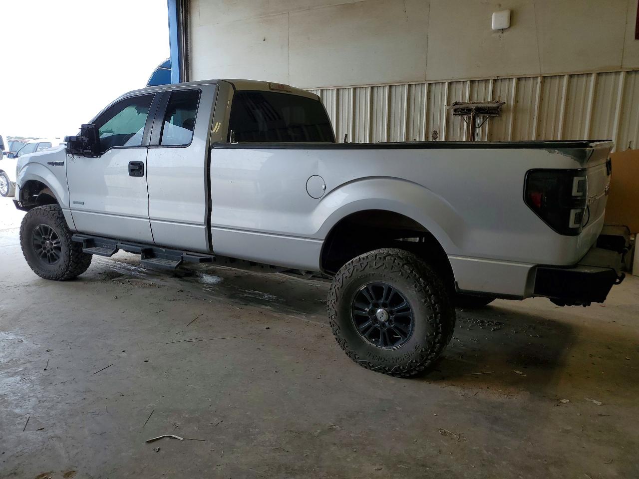 2013 Ford F150 VIN 1FTVX1ET3DKF43671 photo 2