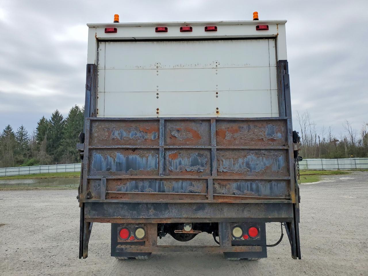 2004 FREIGHTLINER All other VIN 1FVACWAKX4HM84012 photo 6