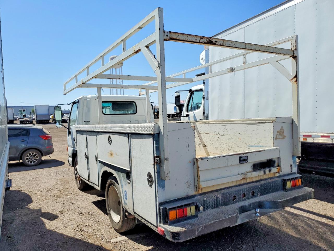 2004 Isuzu Npr VIN 4KLC4B1U64J800252 photo 3