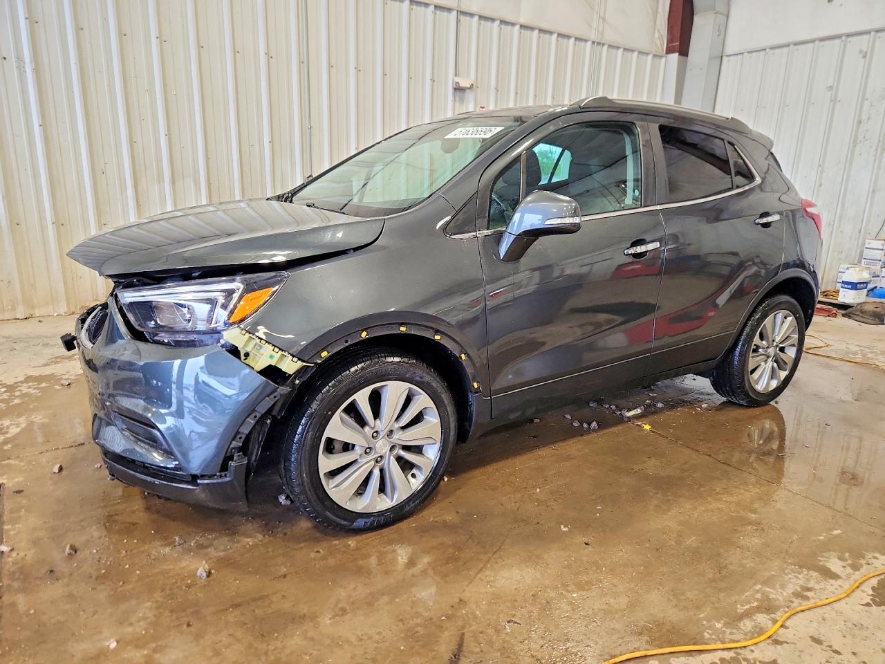 2018 Buick Encore VIN KL4CJASB7JB693065 photo 1