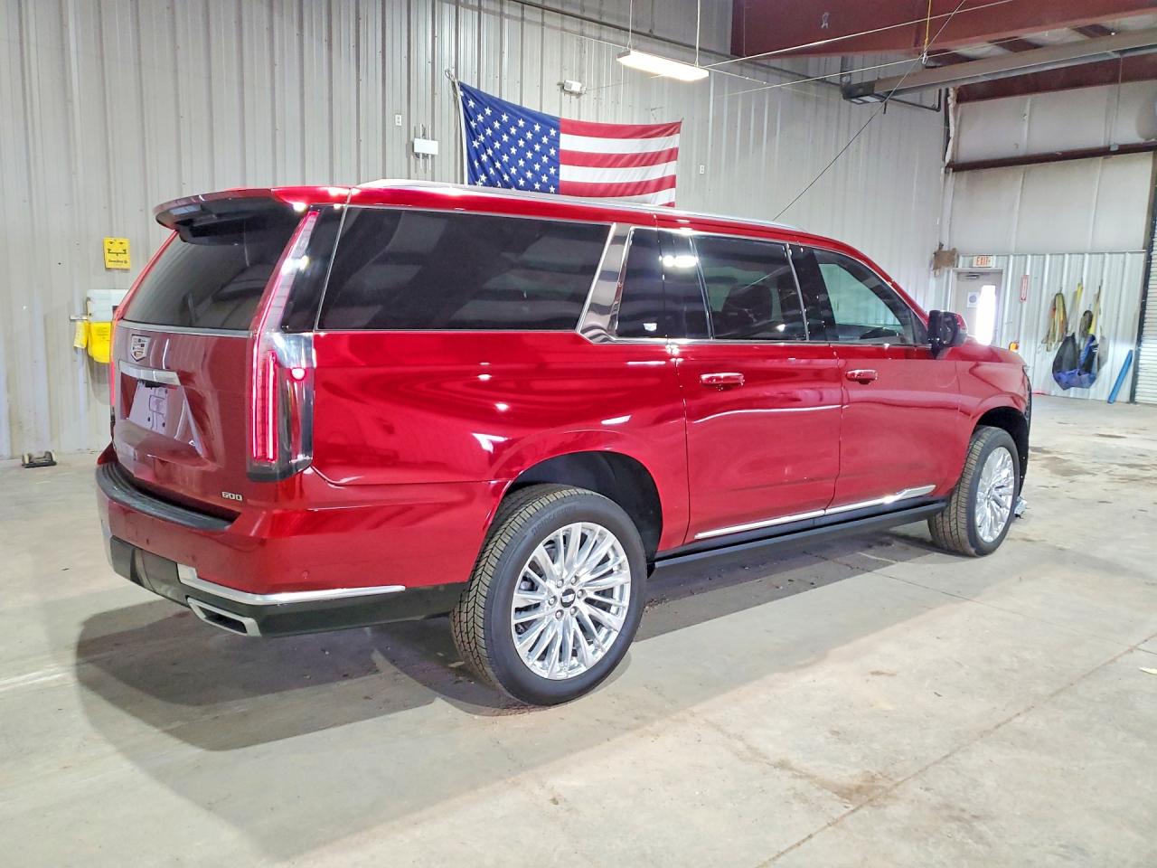2026 Cadillac Escalade VIN 1GYS9KKL3TR141060 photo 3