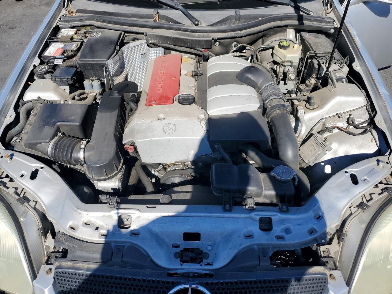 2004 Mercedes-Benz Slk-class VIN WDBKK49F34F306287 photo 11