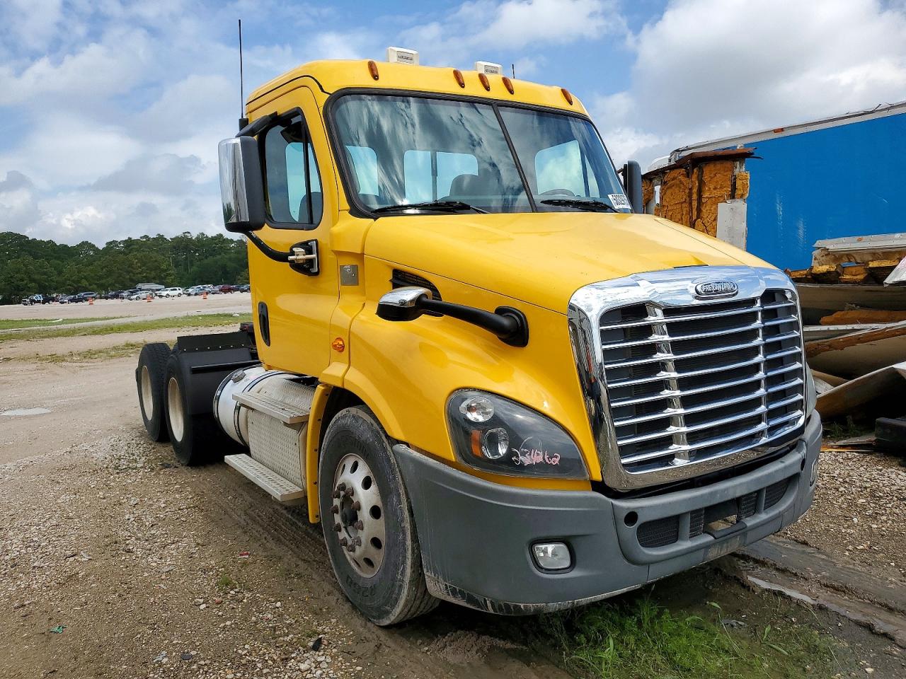 2019 FREIGHTLINER All other VIN 3AKJGBDV9KSKV9103 photo 1