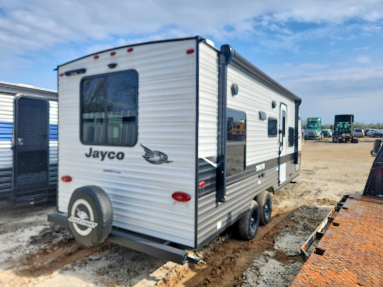 2024 JAYCO Jayflight VIN 1UJBC0BL9R1YZ0500 photo 4