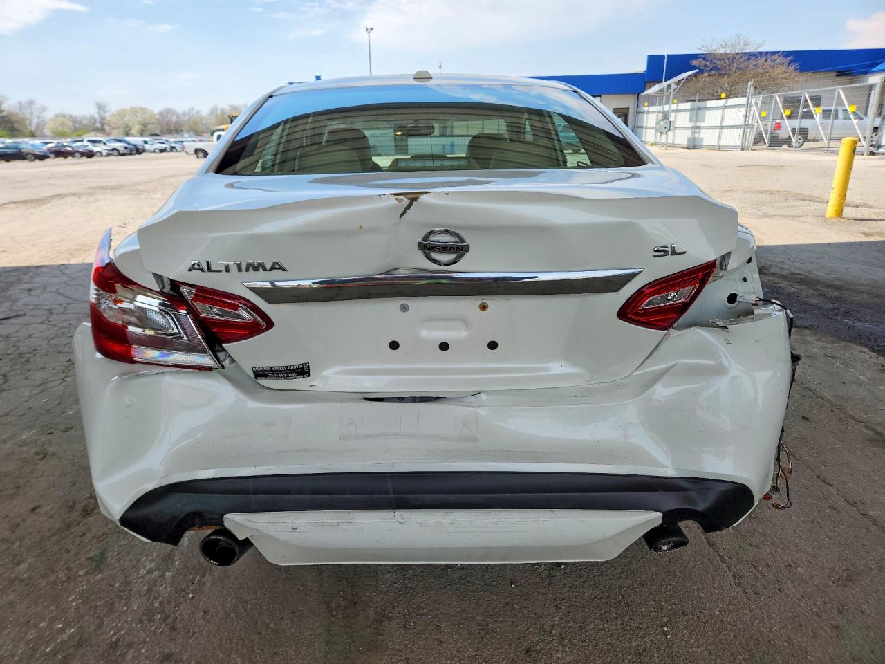 2017 Nissan Altima VIN 1N4AL3AP4HC204163 photo 6