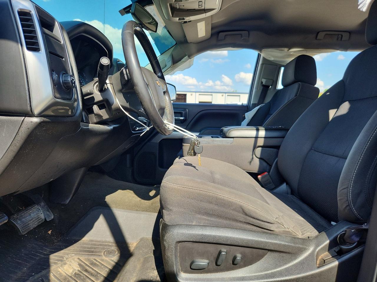 2017 Chevrolet Silverado VIN 3GCPCREC8HG394917 photo 7