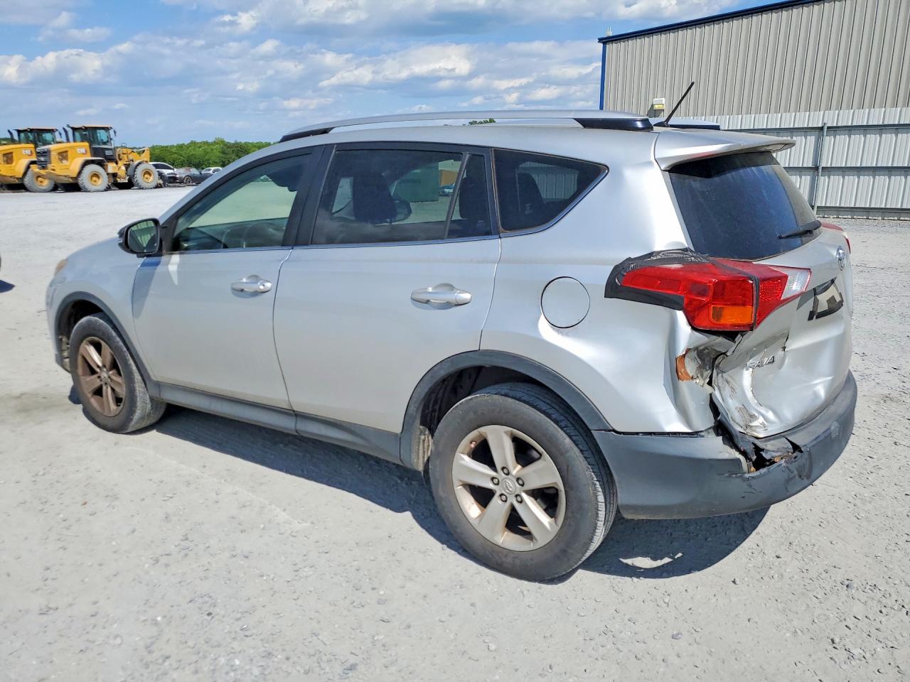 2013 Toyota Rav4 VIN JTMRFREV1DD002630 photo 2