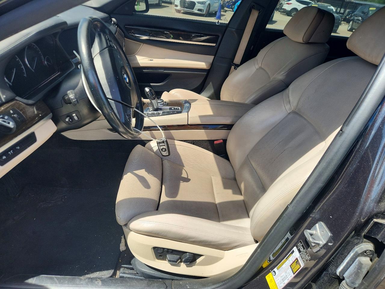2011 BMW 7 series VIN WBAKX8C57BC198391 photo 7