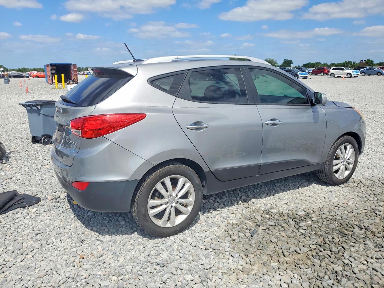2010 Hyundai Tucson VIN KM8JU3AC5AU079822 photo 3