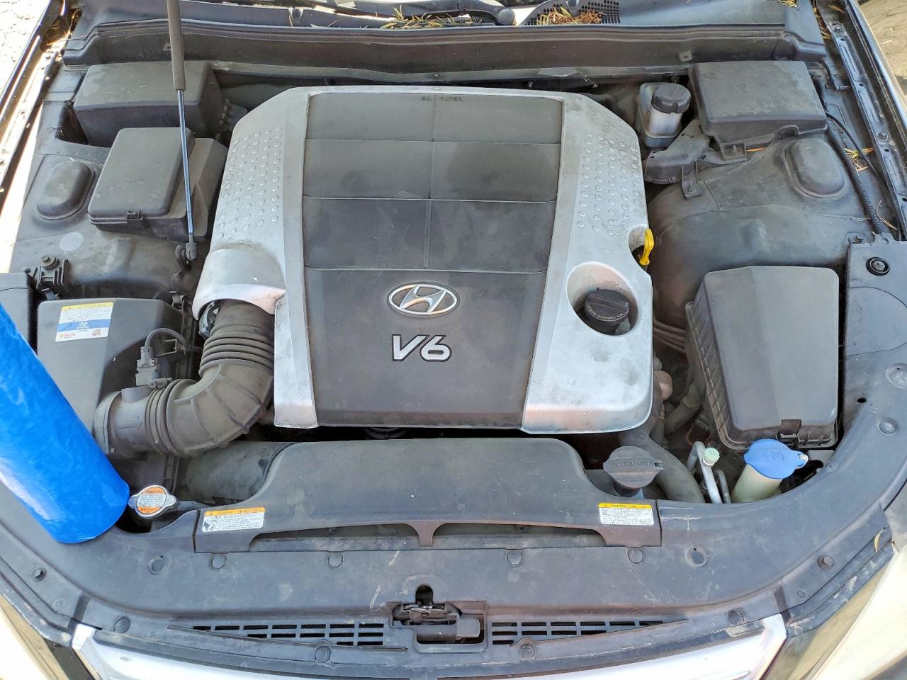 2011 Hyundai Genesis VIN KMHGC4DE7BU115558 photo 11