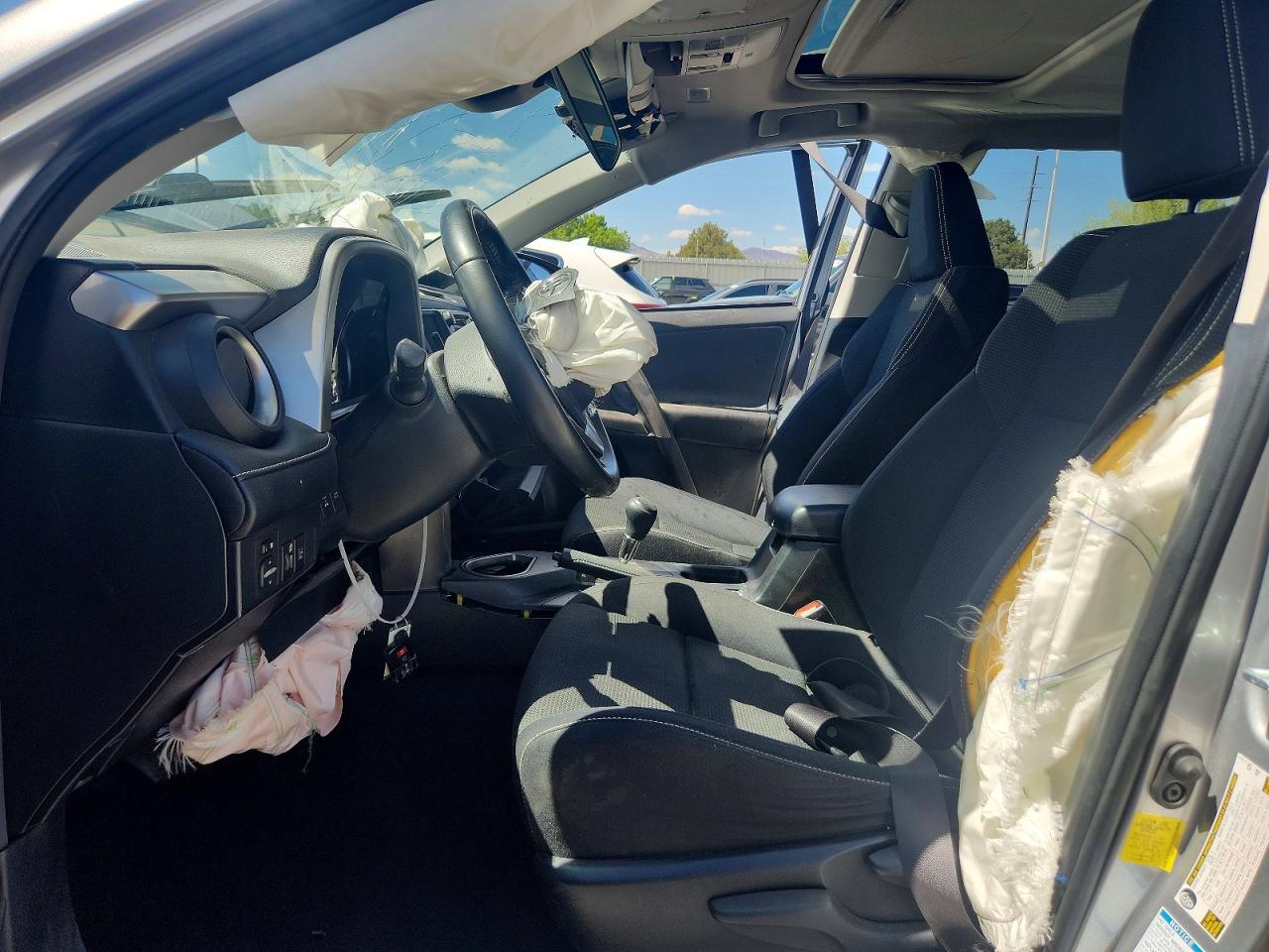 2018 TOYOTA Rav4 VIN JTMRFREV5JJ211172 photo 7