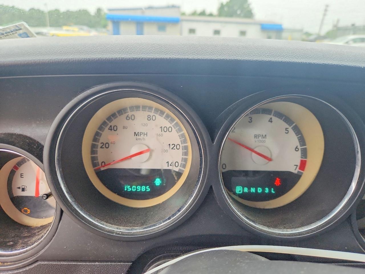 2009 Dodge Challenger VIN 2B3LJ44V49H504309 photo 9