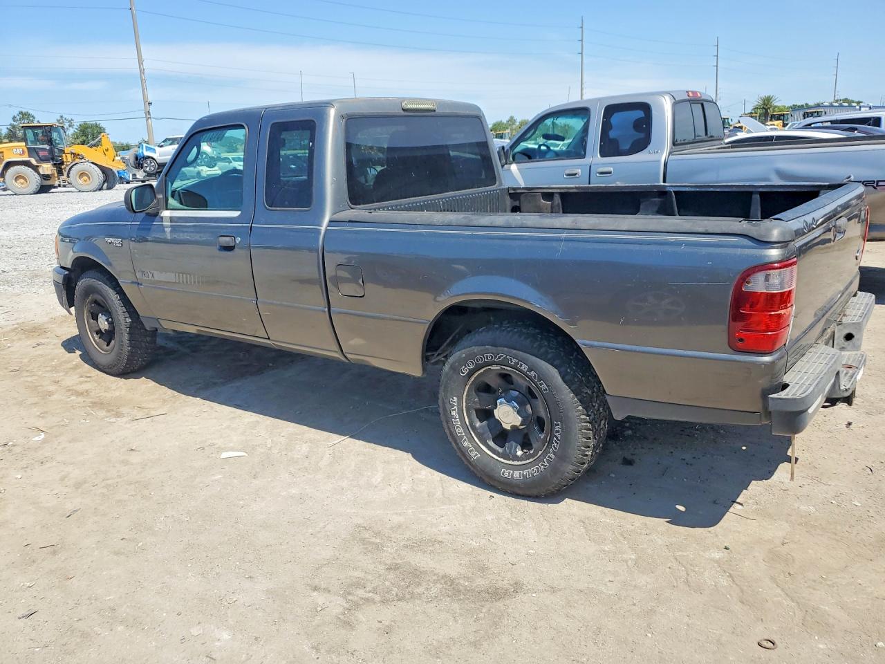 2005 Ford Ranger VIN 1FTYR14U75PA76700 photo 2