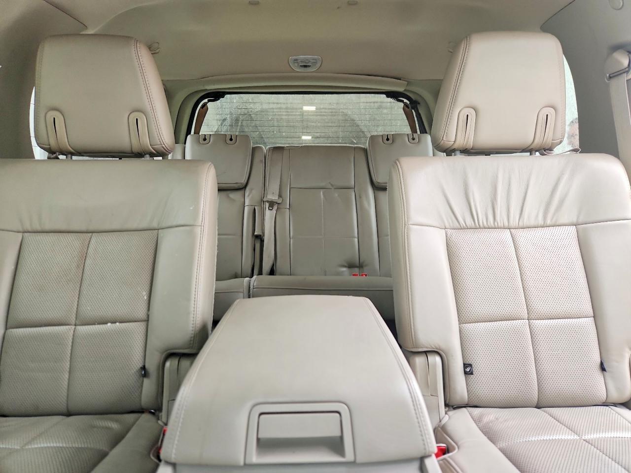 2013 Lincoln Navigator VIN 5LMJJ2H52DEL07880 photo 10