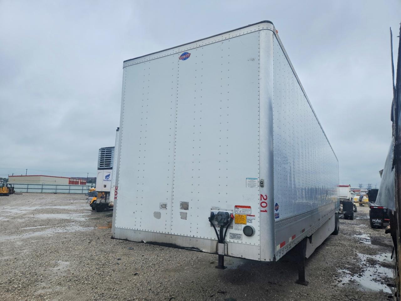 2019 UTILITY All models VIN 1UYVS2536K3490607 photo 2