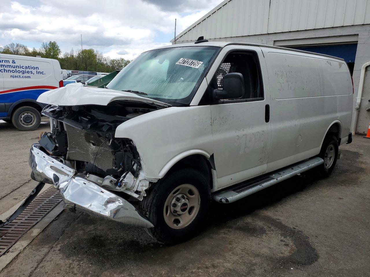 2025 GMC Savana VIN 1GTW7AFP6S1174572 photo 1