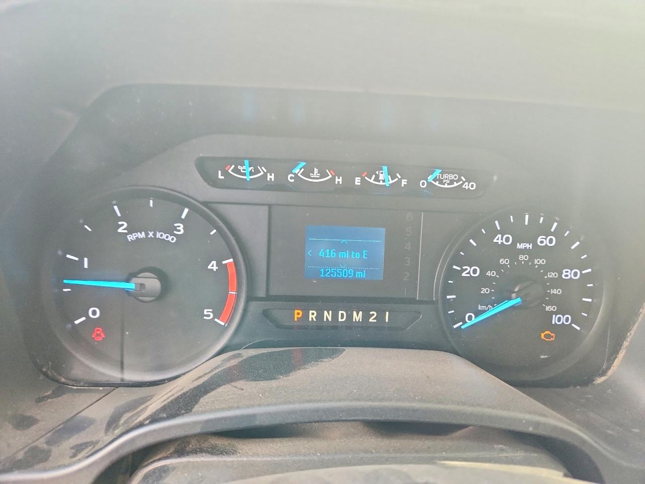 2018 Ford F550 VIN 1FDUF5HT2JDA04973 photo 9
