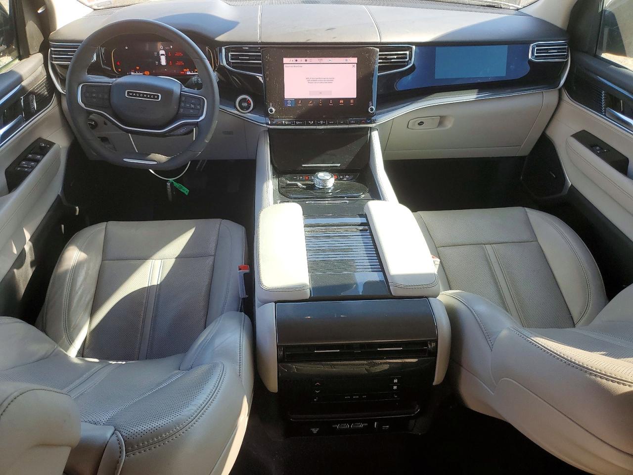 2022 Jeep Wagoneer VIN 1C4SJVAT0NS205891 photo 8