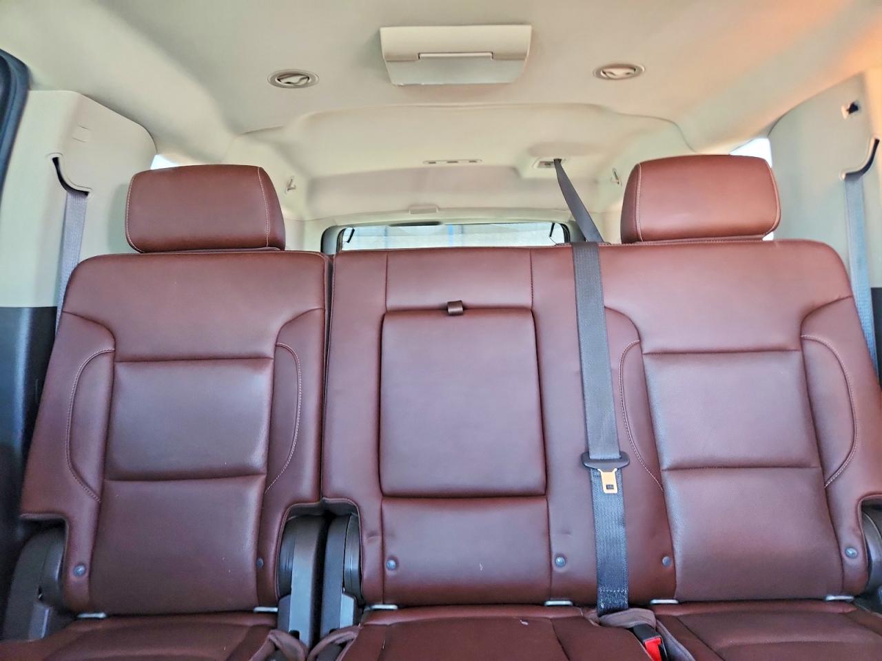 2019 CHEV Suburban VIN 1GNSKJKC6KR342011 photo 10