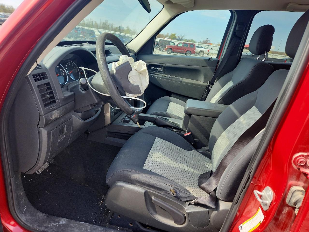 2010 Jeep Liberty VIN 1J4PN2GK5AW140606 photo 7