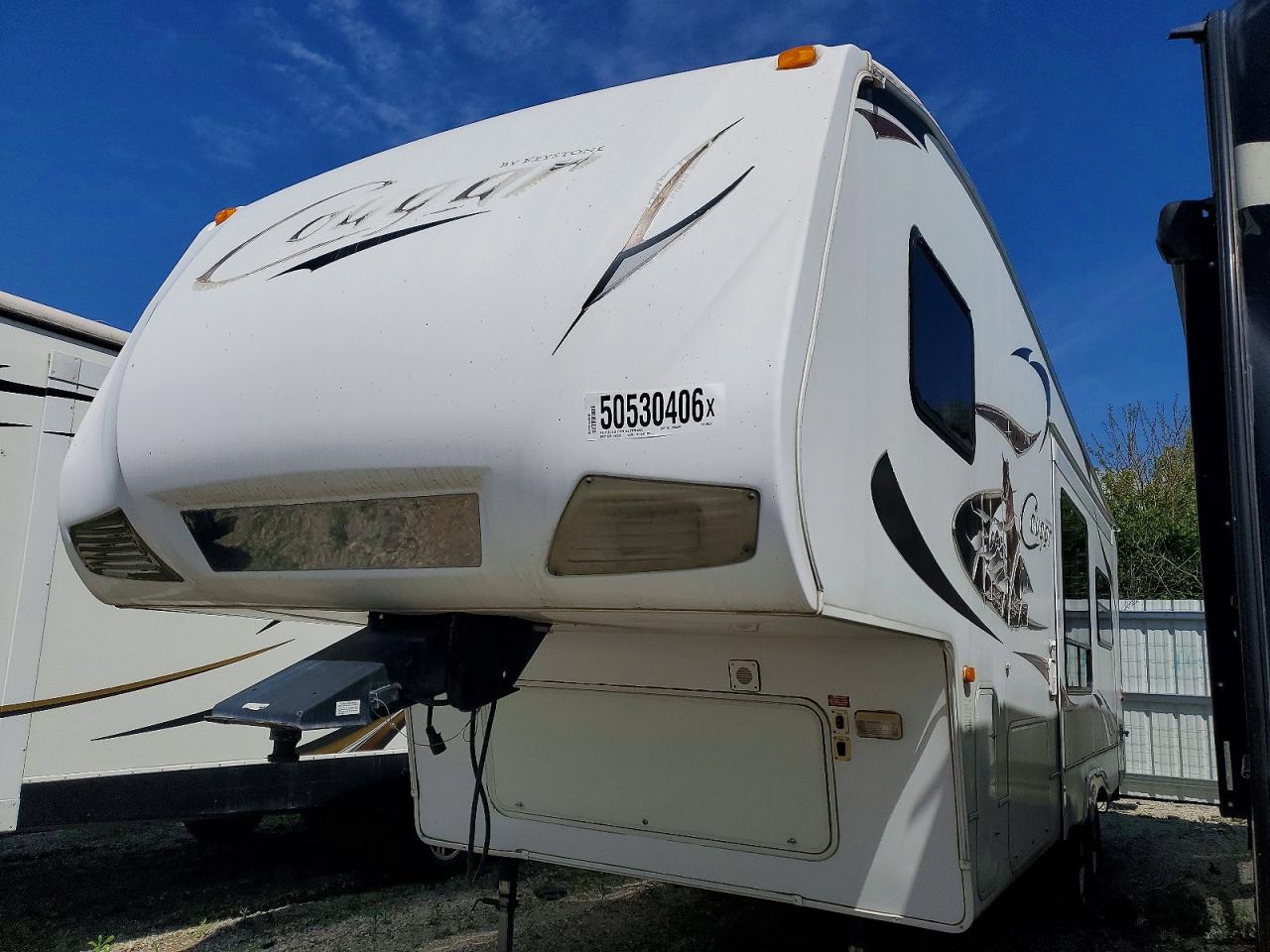 2009 KEYSTONE Trailer VIN 4YDF2762X92504737 photo 2