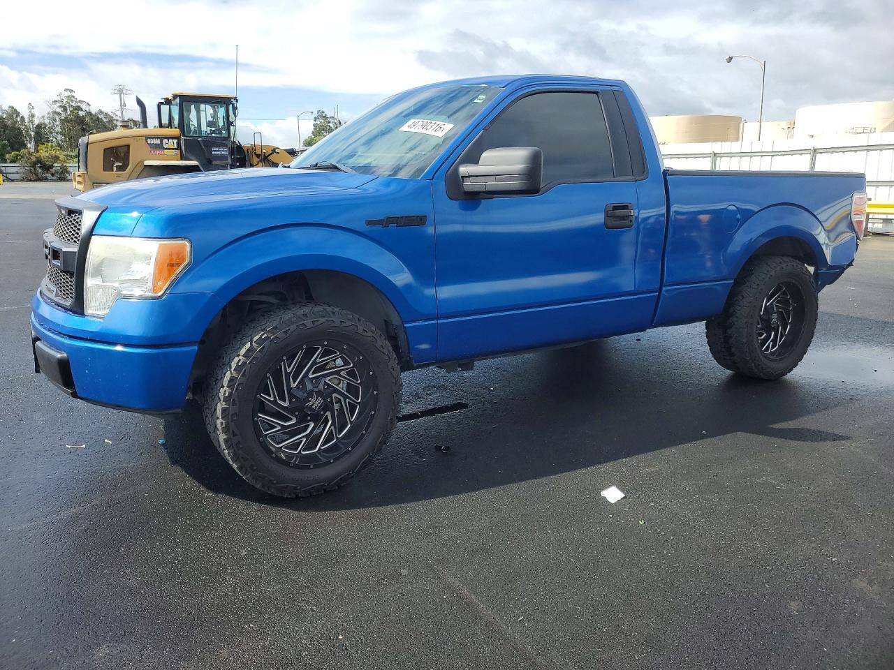 2010 Ford F150 VIN 1FTMF1CW2AKB33399 photo 1