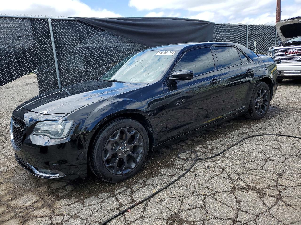 2020 Chrysler 300 VIN 2C3CCAGG7LH124476 photo 1