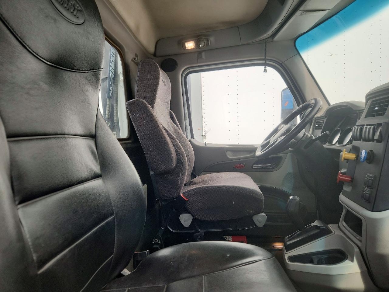 2018 PETERBILT All other VIN 1XPBA48X3JD477934 photo 5