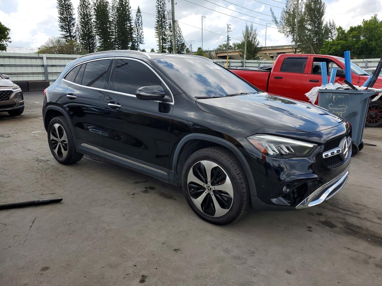 2025 Mercedes-Benz Gla-class VIN W1N4N4GB5SJ637280 photo 4