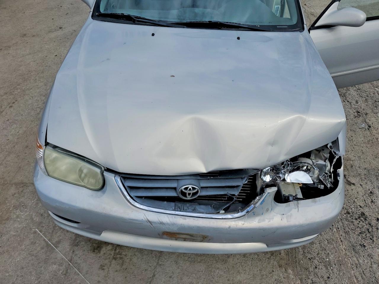 2002 Toyota Corolla VIN 2T1BR12E42C576213 photo 11