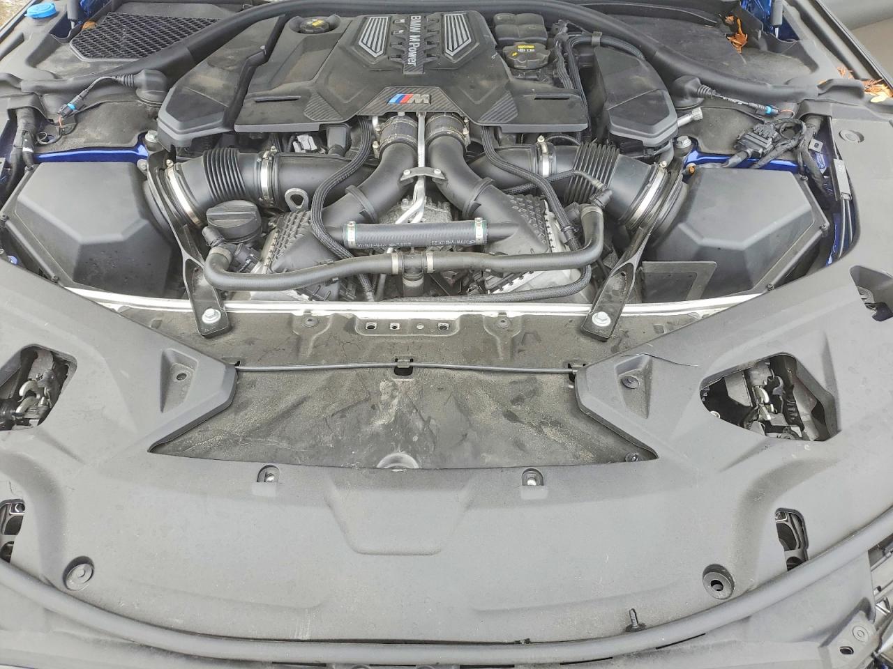 2022 BMW M8 VIN WBSGV0C03NCH18297 photo 11