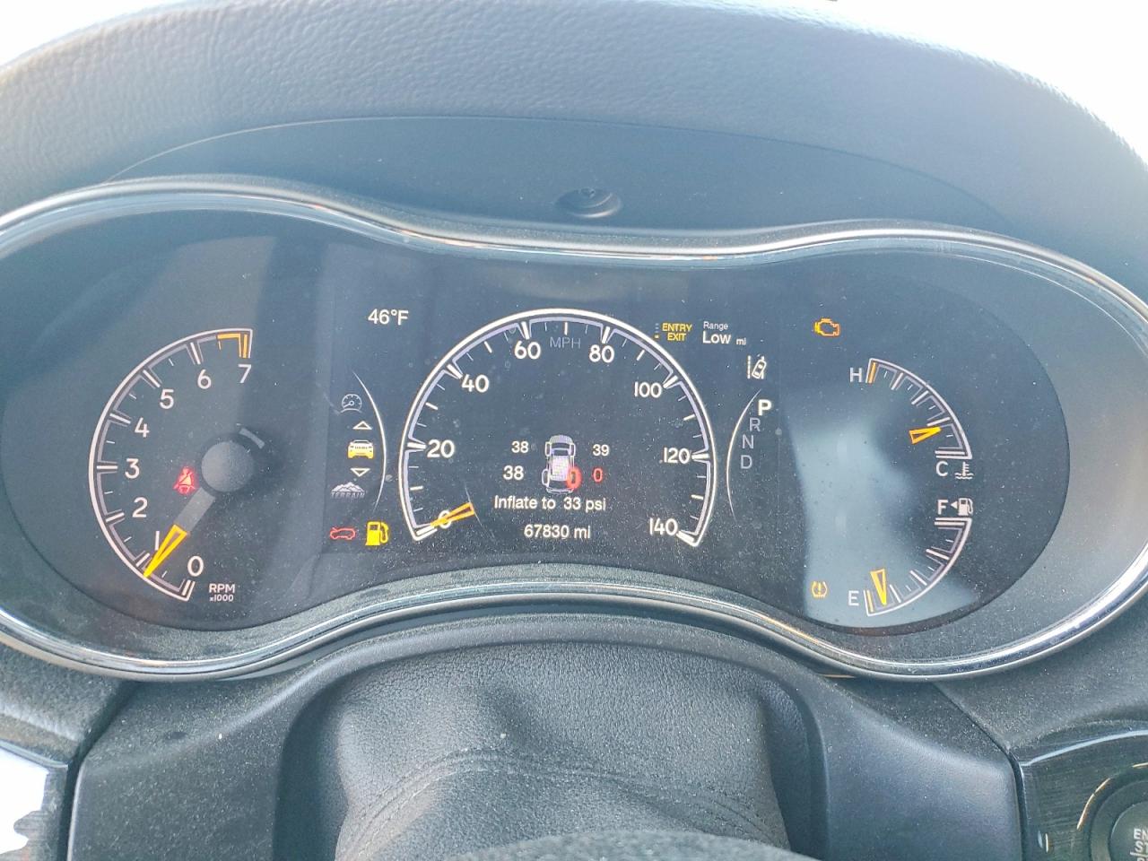 2018 Jeep Cherokee VIN 1C4RJFLG4JC230043 photo 9