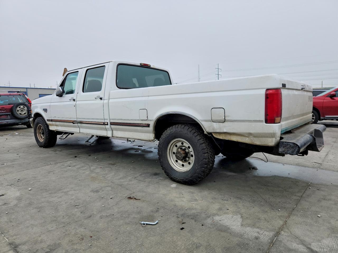1997 Ford F350 VIN 1FTJW35F1VEC92141 photo 2