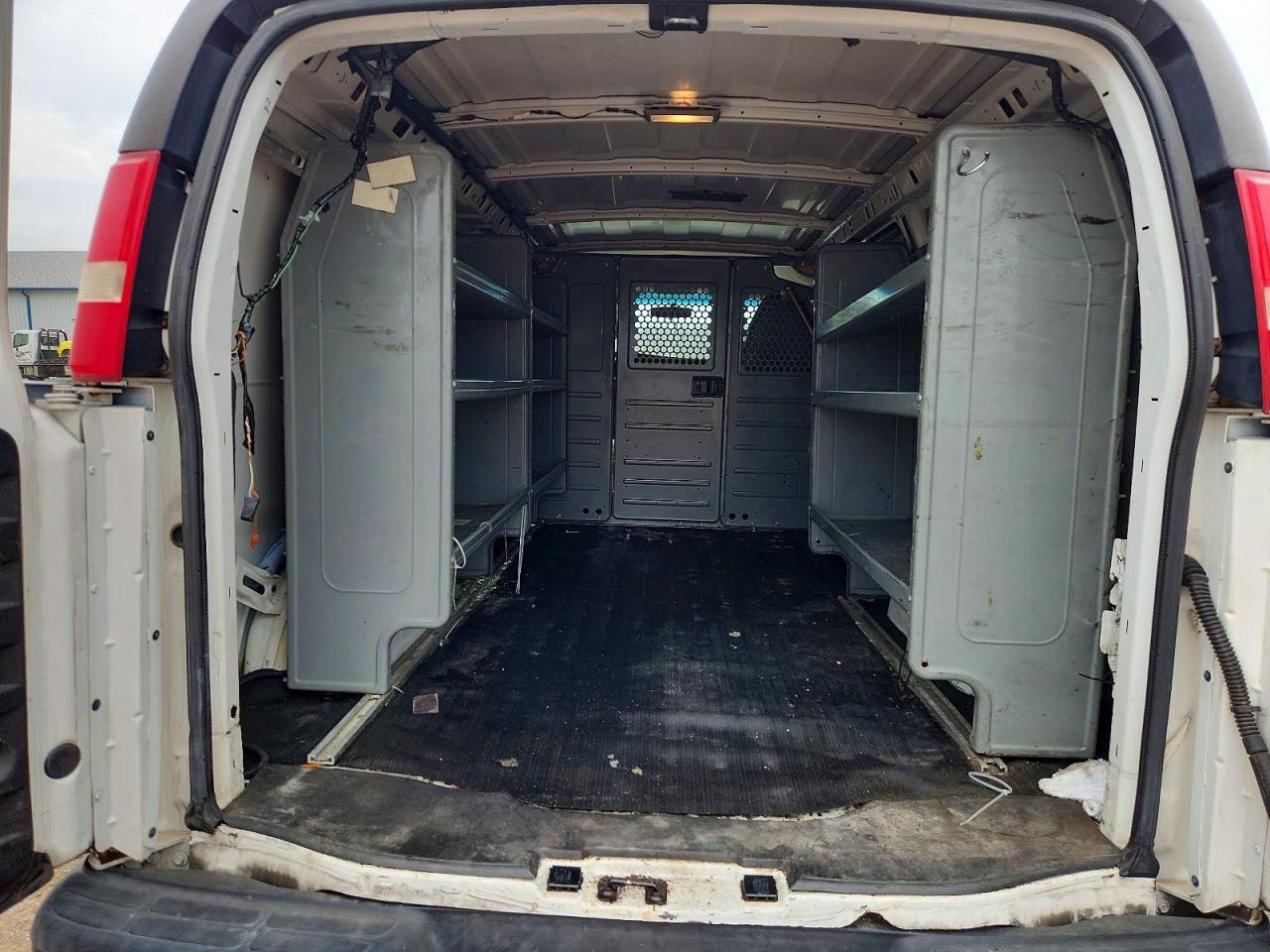 2014 CHEVROLET Express VIN 1GCWGFBA1E1101788 photo 10