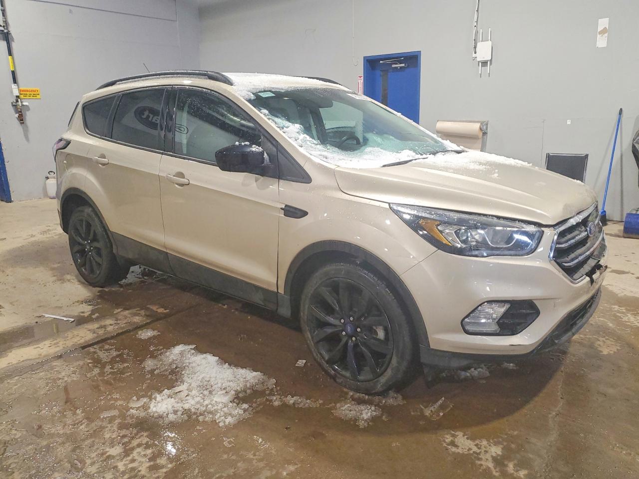 2017 Escape VIN 1FMCU0GD3HUE99497 photo 4