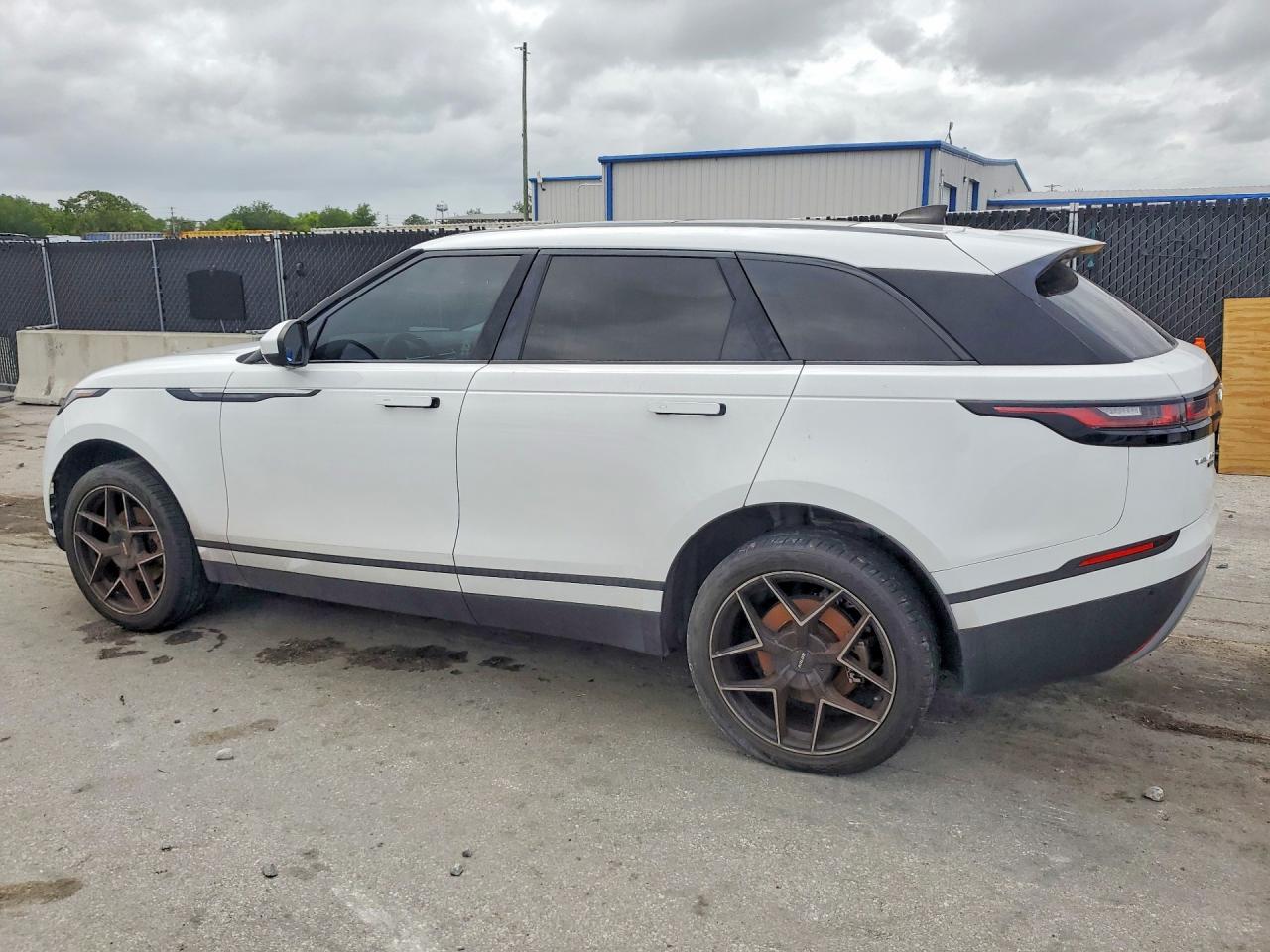 2019 LAND Rangerover VIN SALYA2EX9KA200057 photo 2