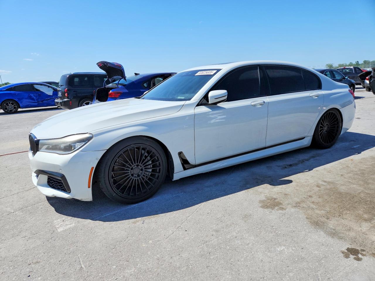2016 BMW 7 series VIN WBA7F2C50GG416256 photo 1