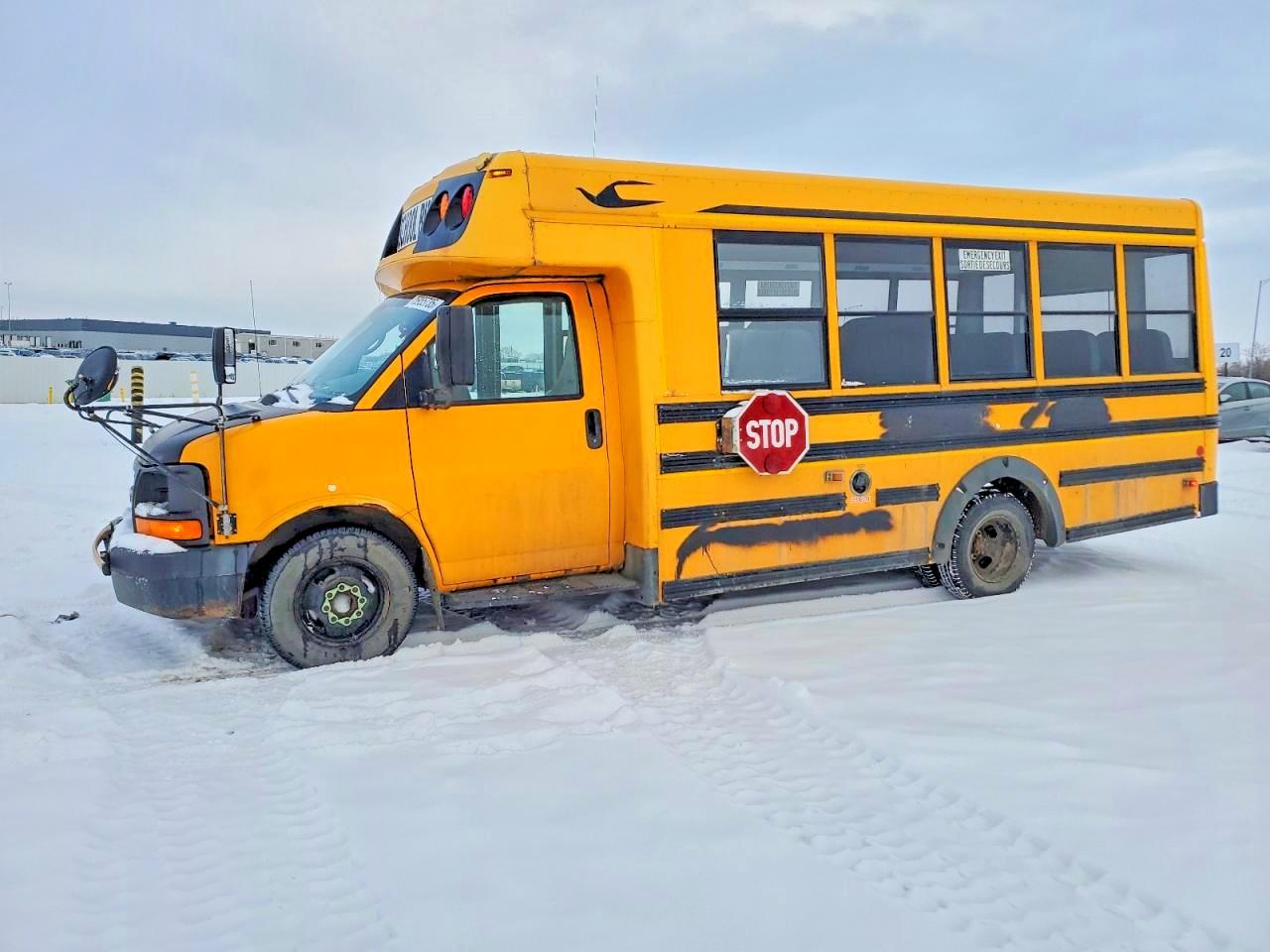 2011 GMC Savana VIN 1GD373BG2B1174116 photo 1