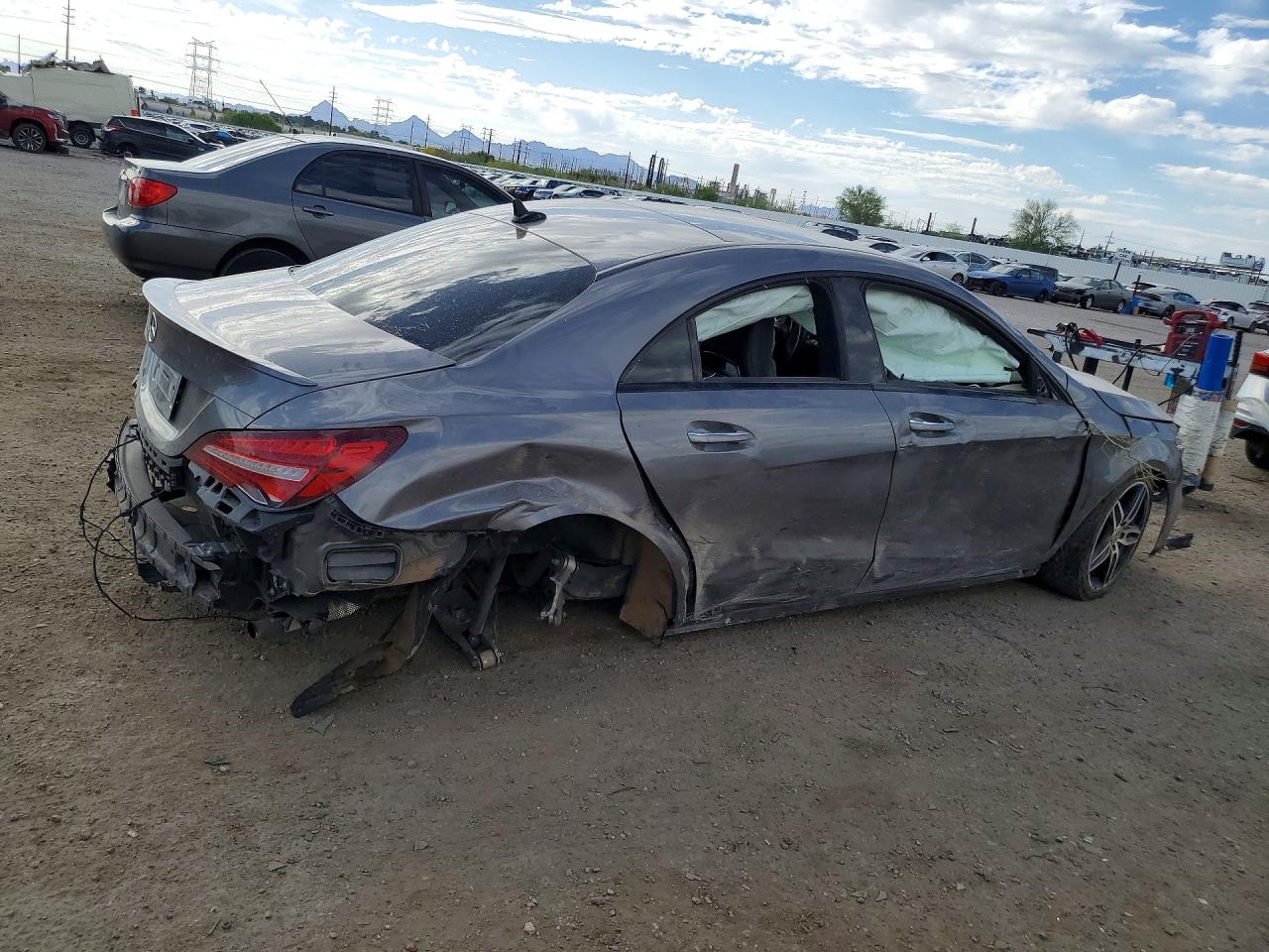 2019 Mercedes-Benz Cla-class VIN WDDSJ4EB2KN736490 photo 3