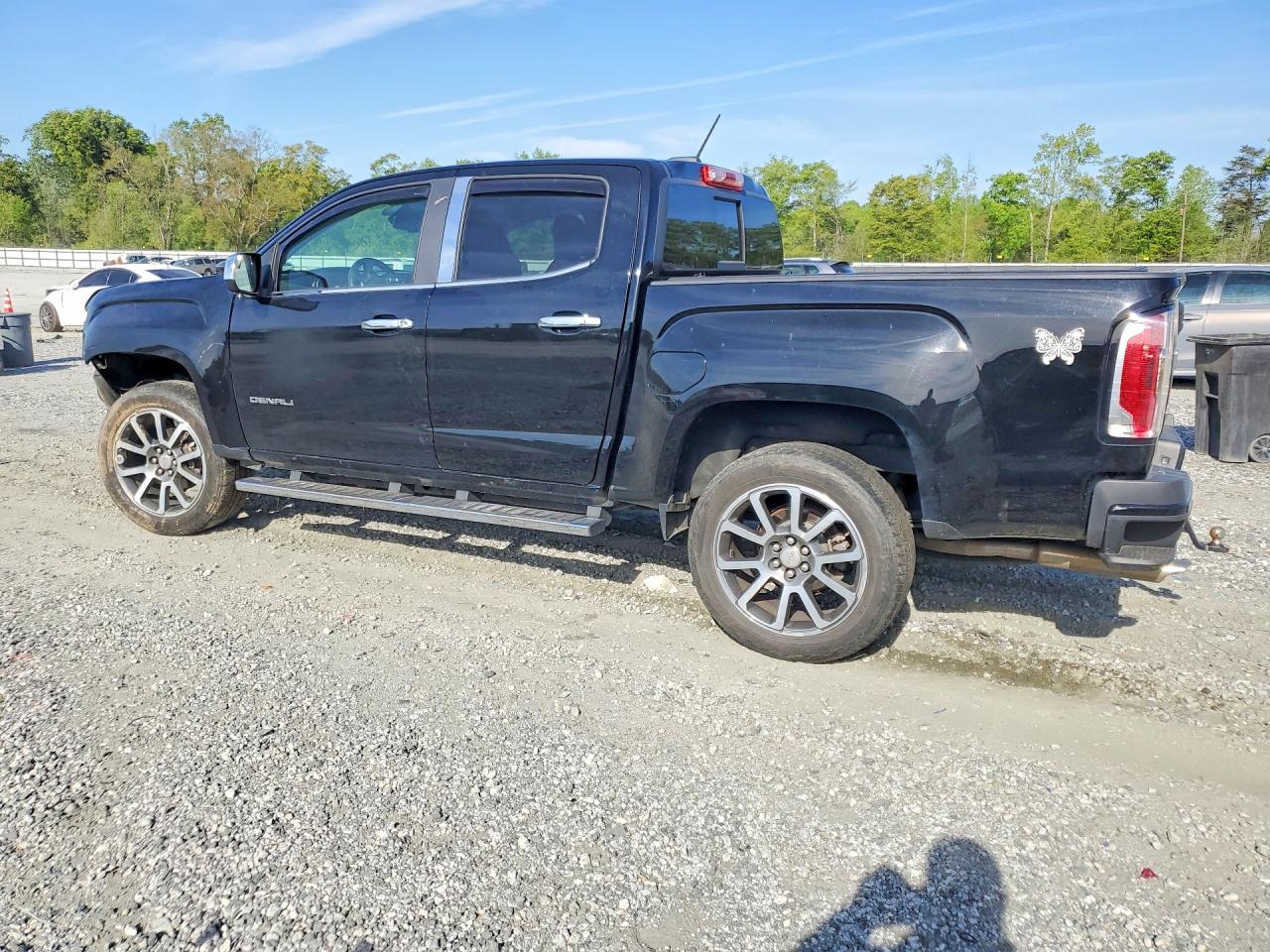 2020 GMC Canyon VIN 1GTG6EEN0L1106042 photo 2