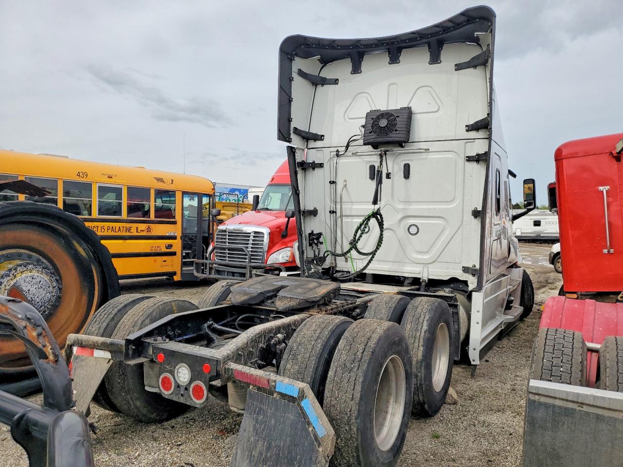 2026 FREIGHTLINER All other VIN 3AKJHHDR1TSWP7286 photo 4