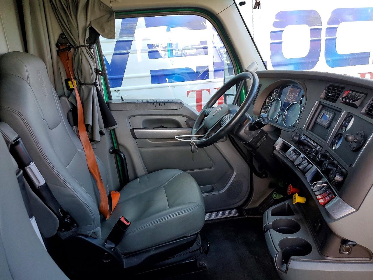 2019 KENWORTH All other VIN 1XKYDP9XXKJ303711 photo 5