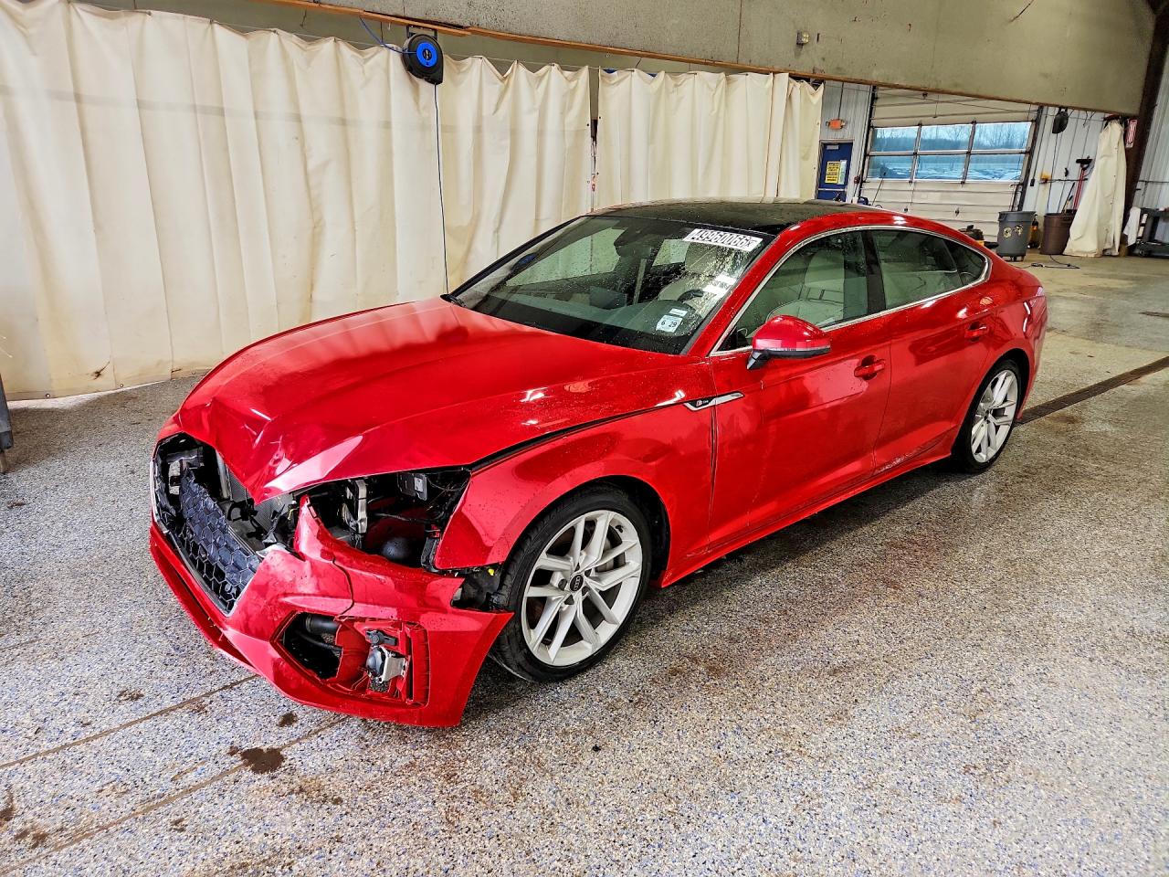2024 Audi A5 VIN WAUFACF52RA098643 photo 1
