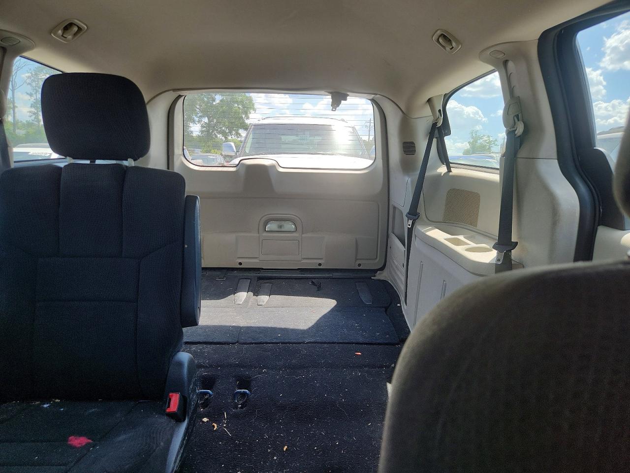 2012 Dodge Caravan VIN 2C4RDGBG4CR268641 photo 10