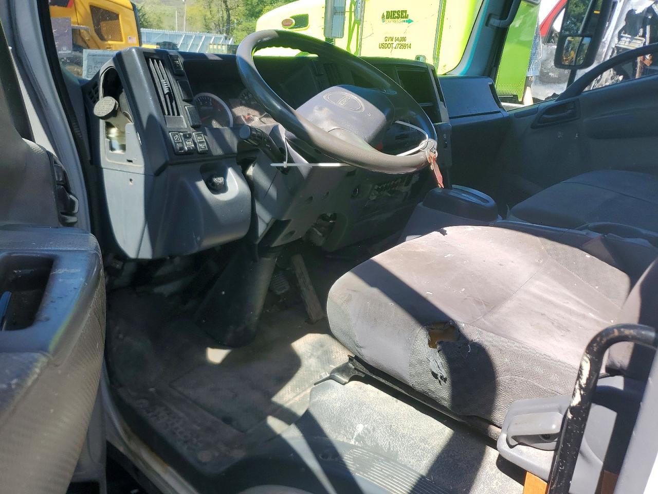 2012 Isuzu Npr VIN JALC4W169C7000113 photo 8