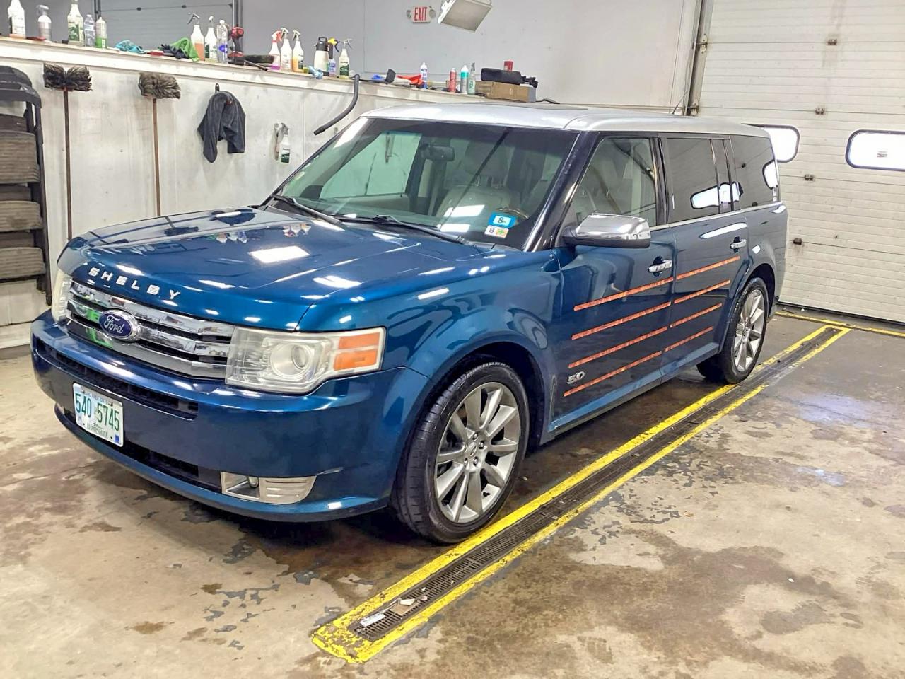 2011 Ford Flex VIN 2FMHK6DC8BBD14786 photo 2