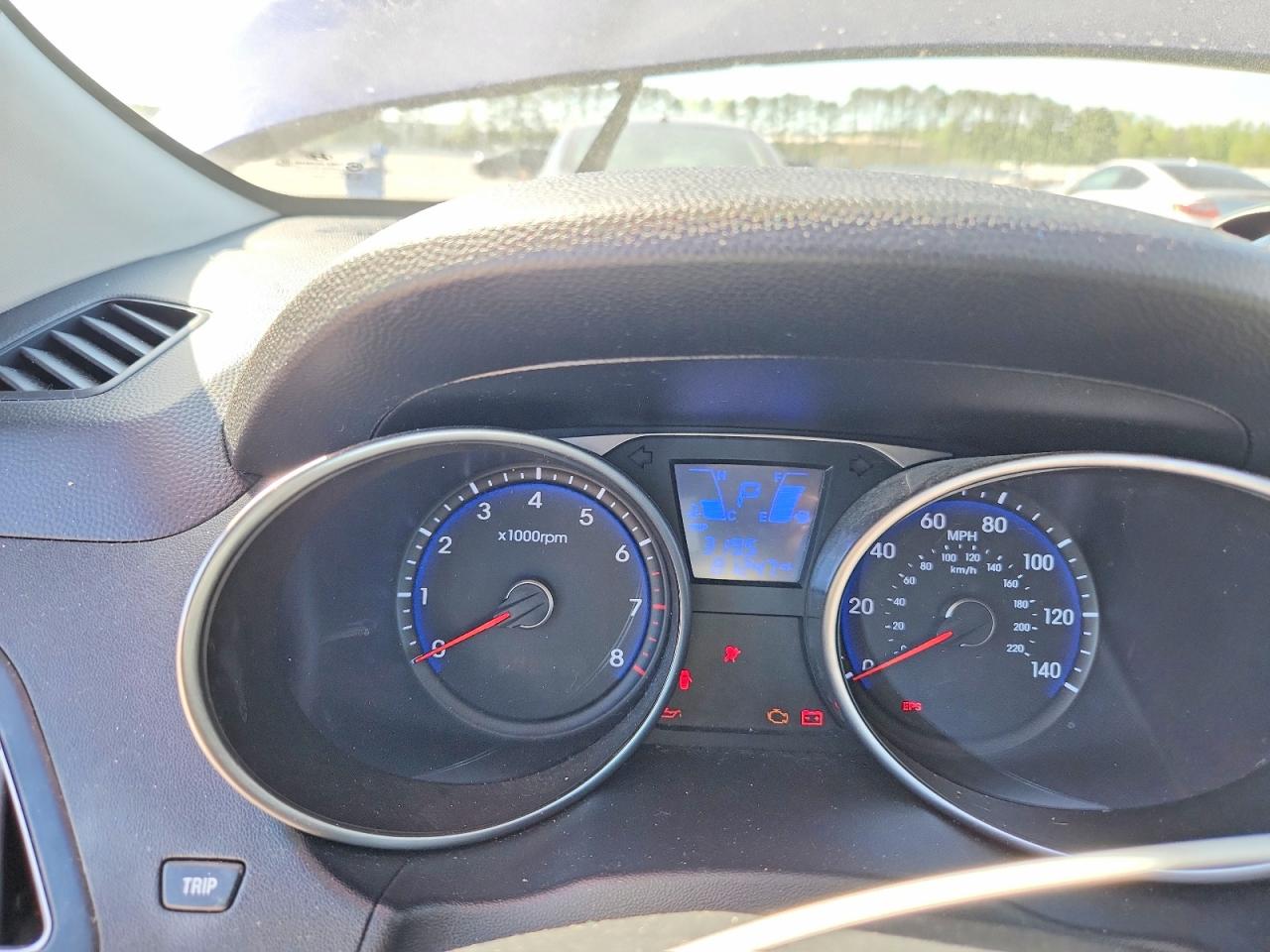 2011 Hyundai Tucson VIN KM8JU3AC6BU207857 photo 9